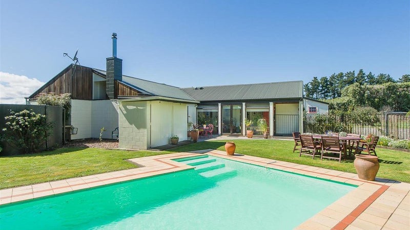 352 State Highway 3, Westmere, Whanganui - Carousel 1