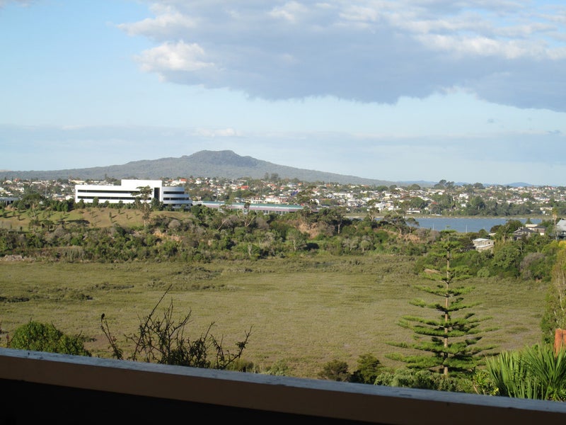 40 Exmouth Road, Northcote, Auckland - Carousel 5