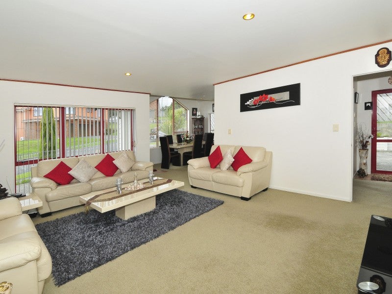 5A Otamarau Grove, Maungaraki, Lower Hutt - Carousel 2