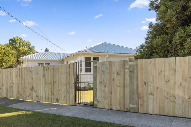 22 Richard Grove, Stokes Valley, Lower Hutt - Carousel 18