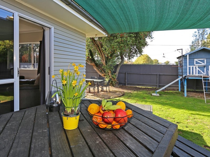 900 Harding Road, Camberley, Hastings - Carousel 2