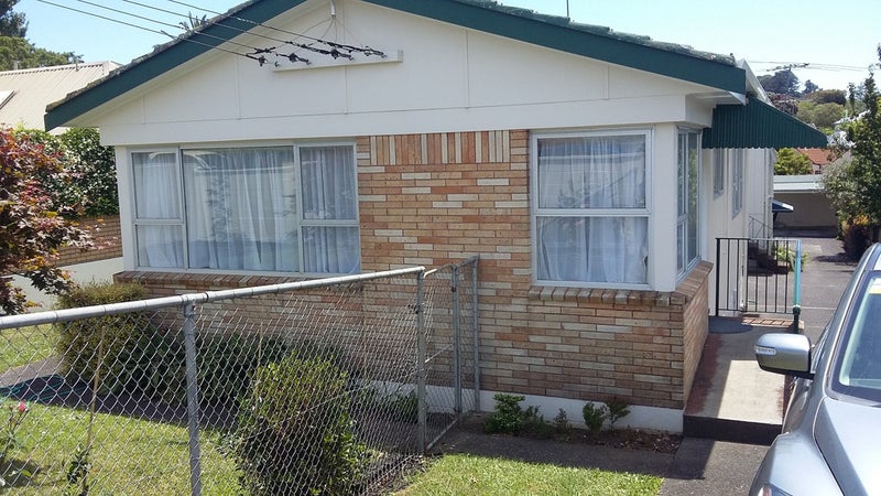 1/21 Clonbern Road, Remuera, Auckland - Carousel 1