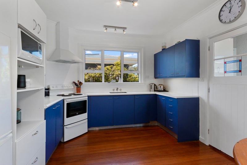 17 Admirals Way, New Brighton, Christchurch - Carousel 2