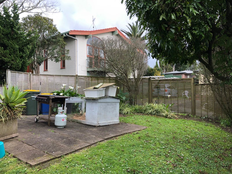 312 Triangle Road, Massey, Auckland - Carousel 14