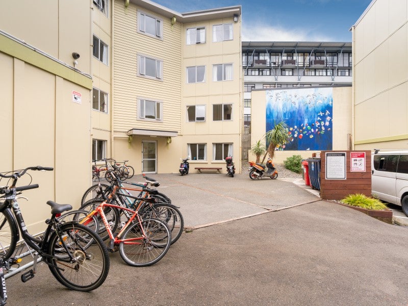 32/4 Sussex Street, Mount Cook, Wellington - Carousel 1