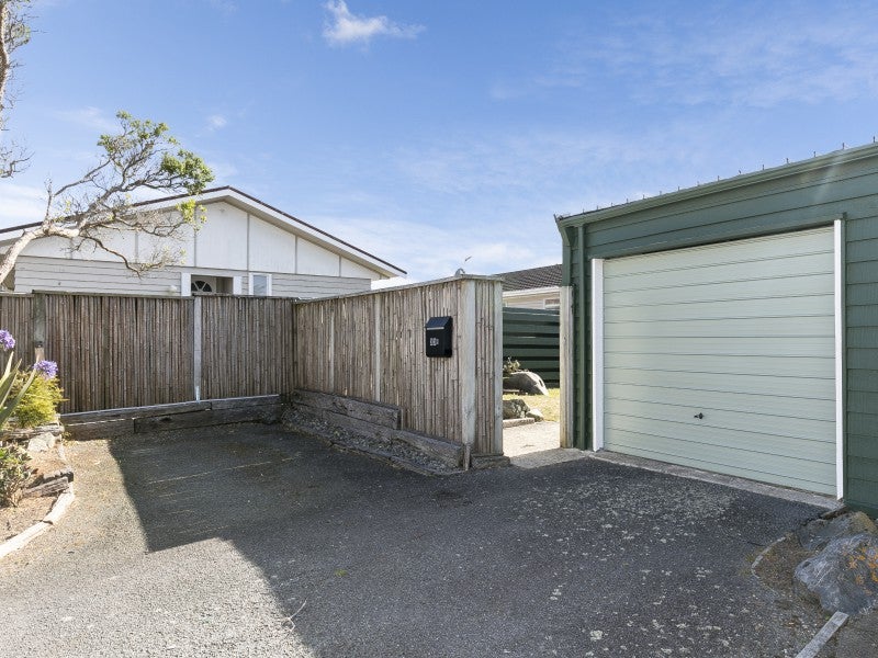33B Cambrian Street, Churton Park, Wellington - Carousel 13