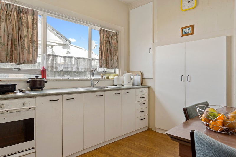 162 Shaw Avenue, New Brighton, Christchurch - Carousel 2