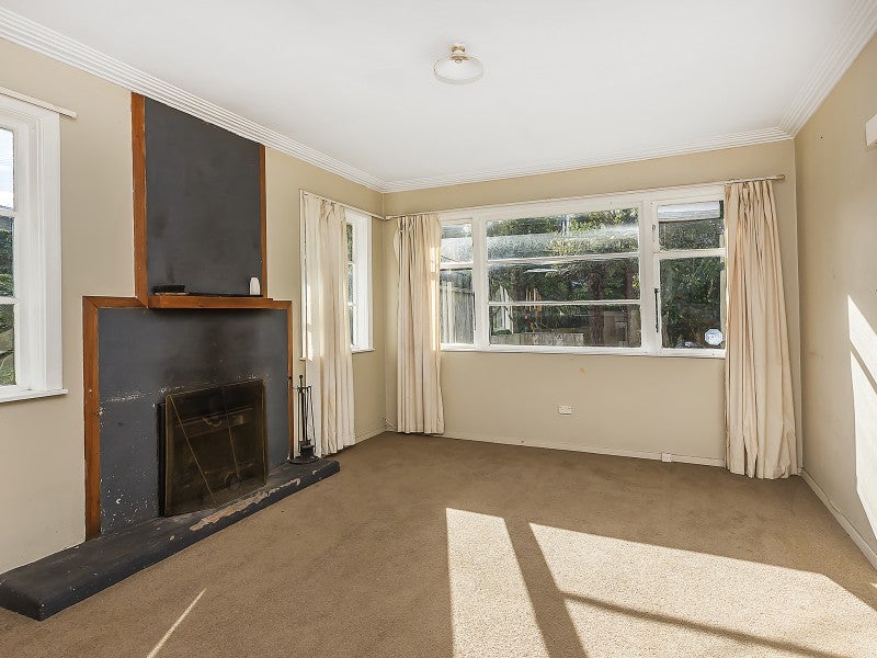 192 Miromiro Road, Normandale, Lower Hutt - Carousel 2