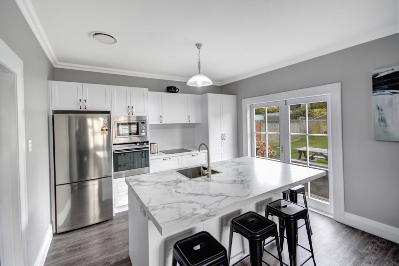 6 Bayfield Road, Andersons Bay, Dunedin - Carousel 2