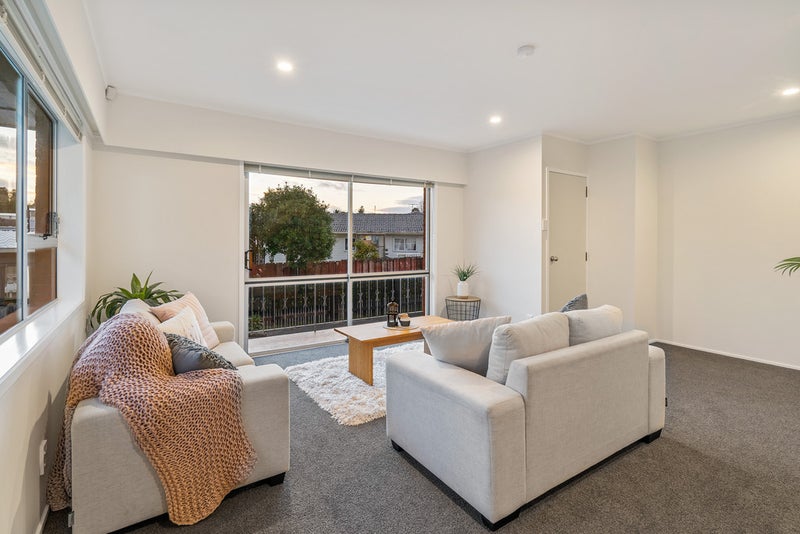 2/65 Butterworth Drive, Glendene, Auckland - Carousel 2