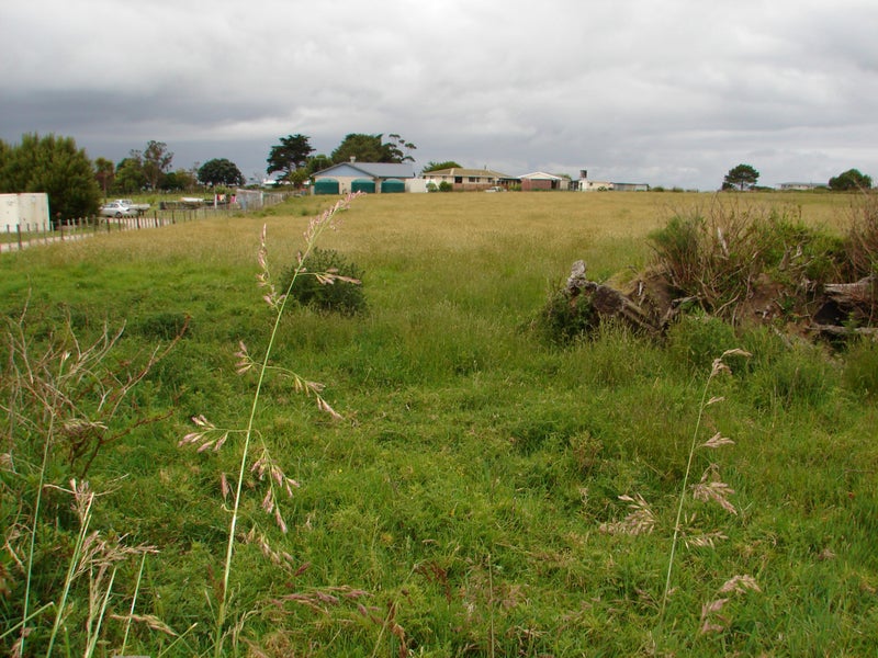 33 Lochiel Street, Nuhaka - Carousel 1