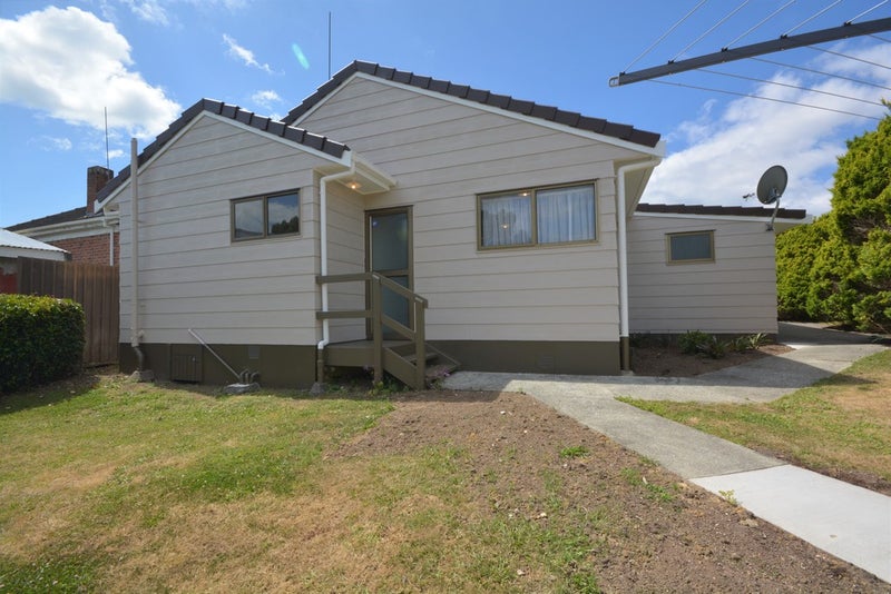 1/8 McInnes Road, Weymouth, Auckland - Carousel 11