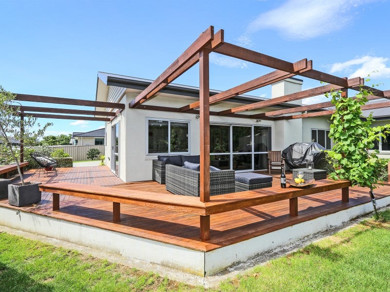 11 Begley Place, Frimley, Hastings - Carousel 17