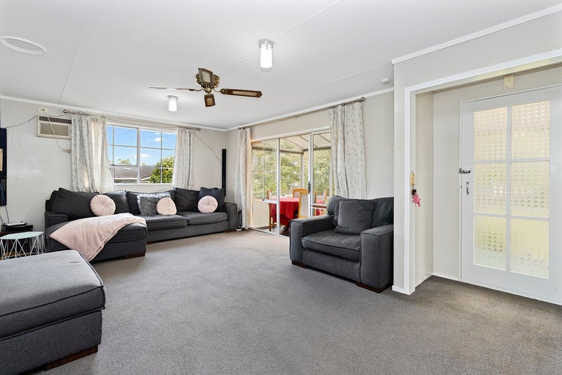 16B Lansdowne Crescent, Glenview, Hamilton - Carousel 2