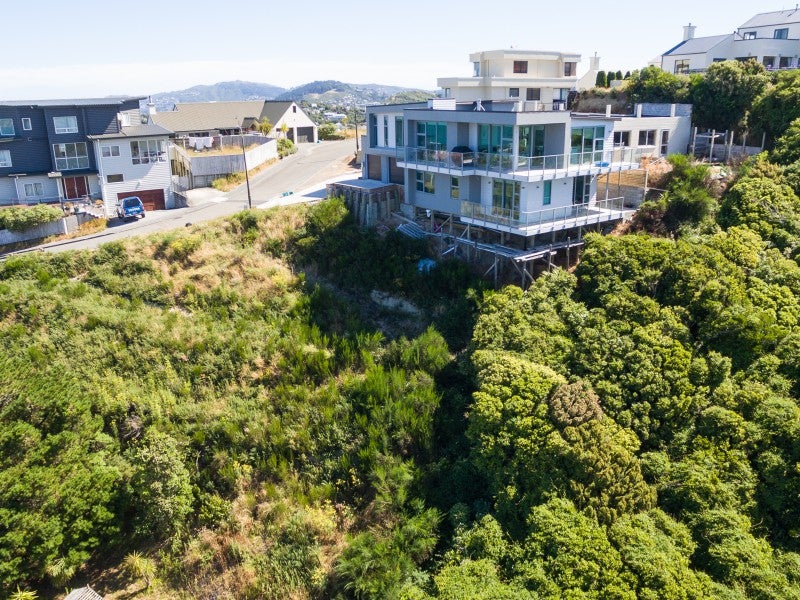 6 Imran Terrace, Khandallah, Wellington - Carousel 1