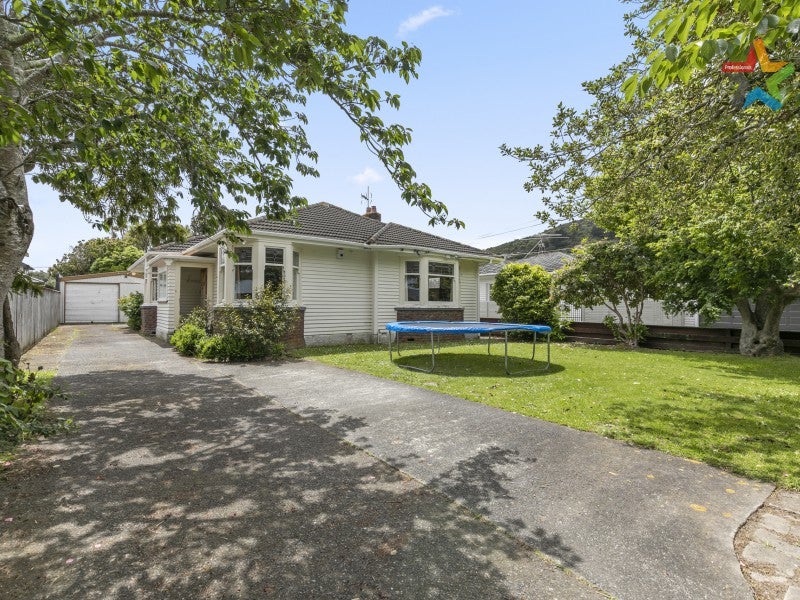 11 Norton Park Avenue, Fairfield, Lower Hutt - Carousel 2