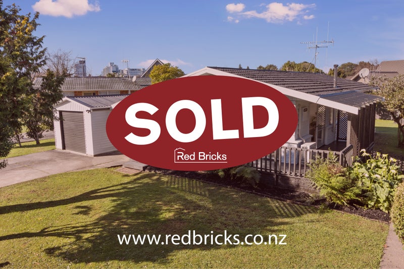 23 Kowhai Street, Hamilton Lake, Hamilton - Carousel 1