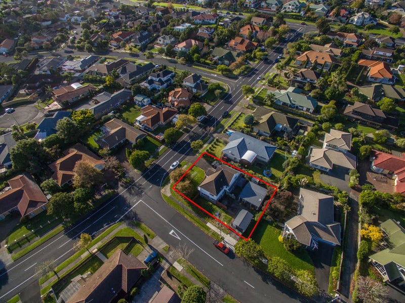 24 Kilimanjaro Drive, Northpark, Auckland - Carousel 21