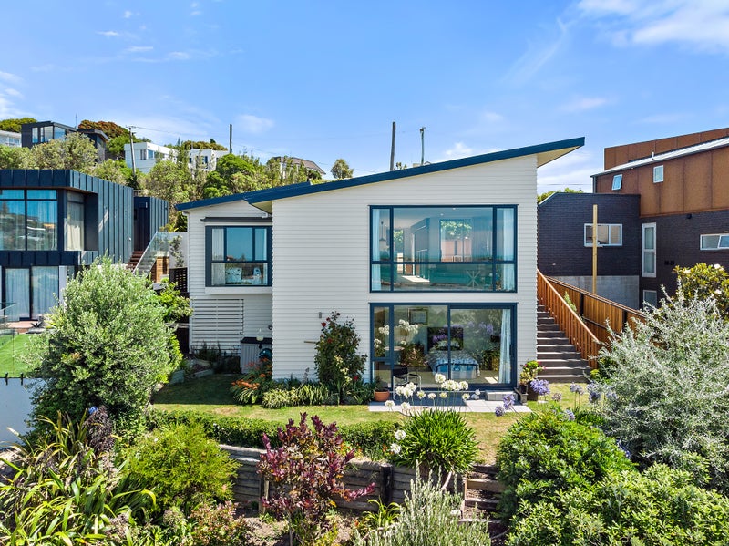 35 Mt Pleasant Road, Mount Pleasant, Christchurch - Carousel 1