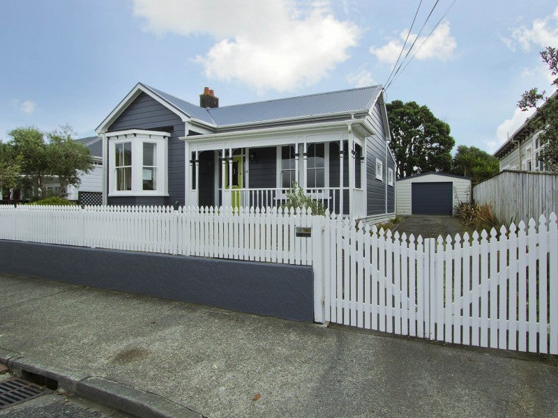 17 Bay Street, Petone, Lower Hutt - Carousel 1