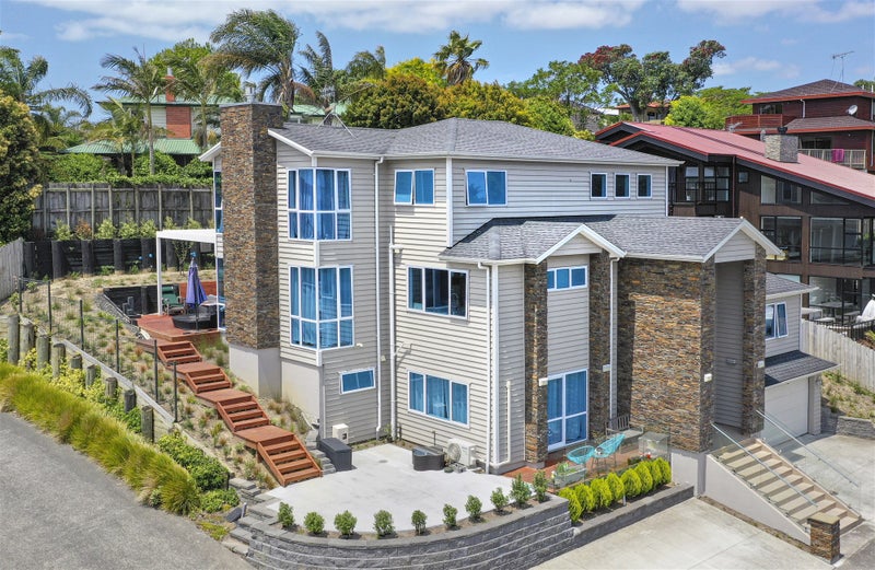 202B Mellons Bay Road, Mellons Bay, Auckland - Carousel 1
