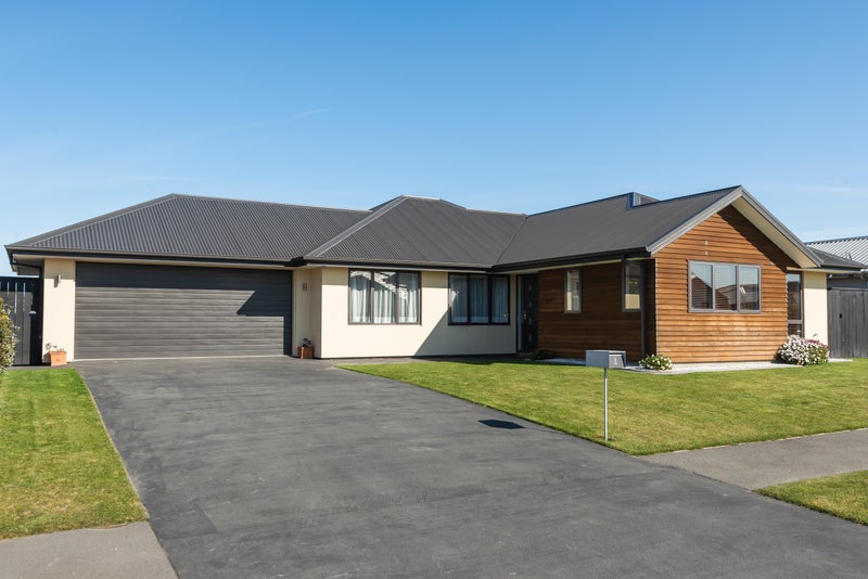 8 Winfield Drive, Wigram, Christchurch - Carousel 1