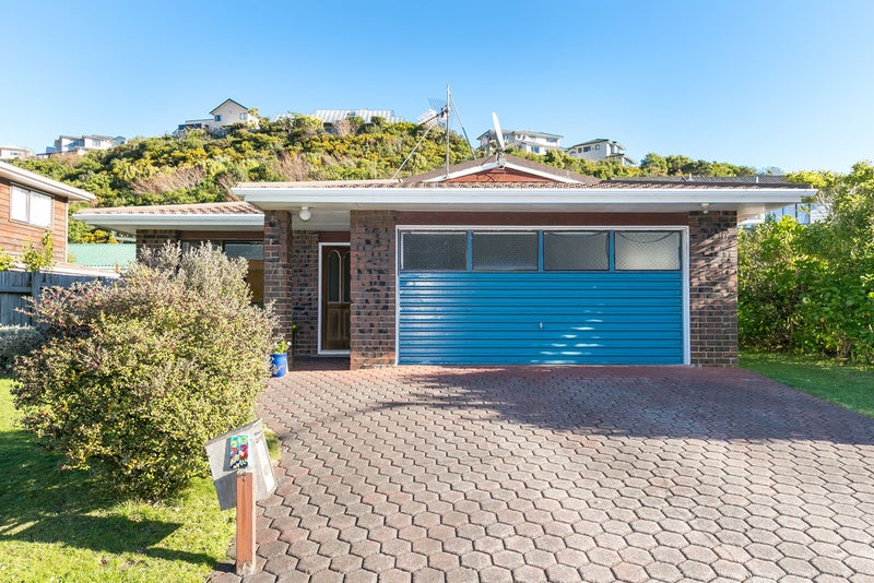 73 Cortina Avenue, Johnsonville, Wellington - Carousel 1