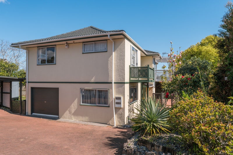 46 Lewisham Street, Highland Park, Auckland - Carousel 1