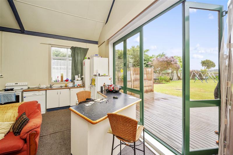 14 Barclay Road, Hawera - Carousel 2