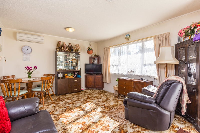 1/14 Suwyn Place, Weymouth, Auckland - Carousel 2