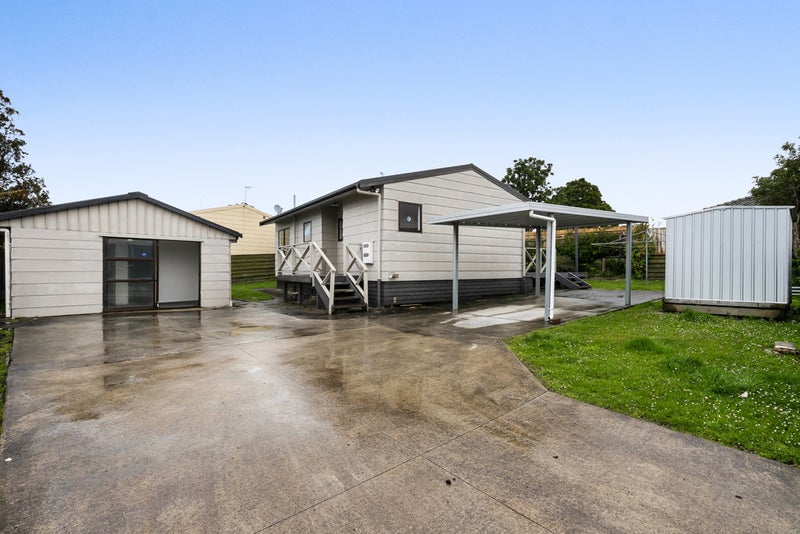 2/9 Maplesden Drive, Clendon Park, Auckland - Carousel 1