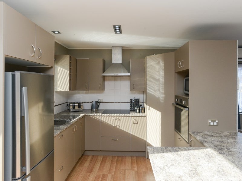 320 Portsmouth Road, Flaxmere, Hastings - Carousel 1