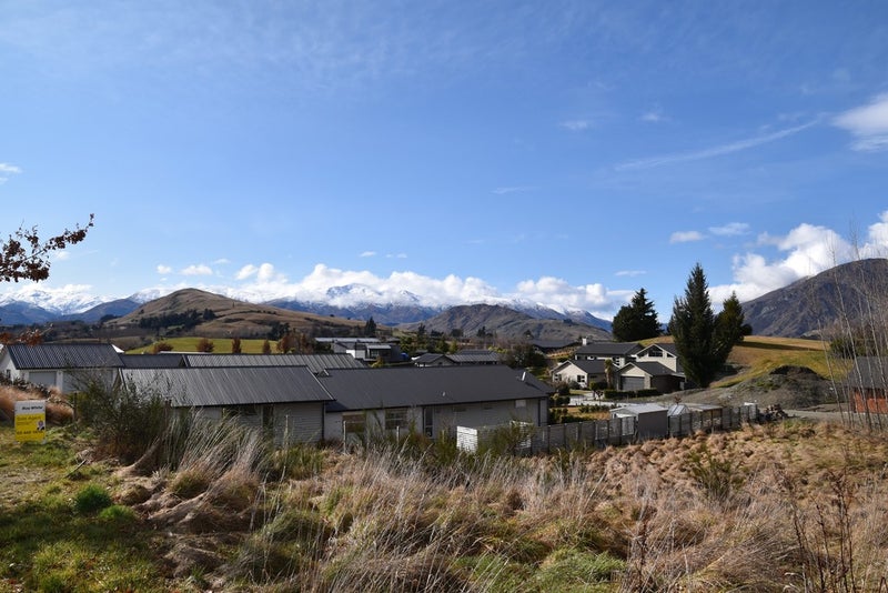 5 Valerie Smith Lane, Belmont, Lower Hutt - Carousel 6