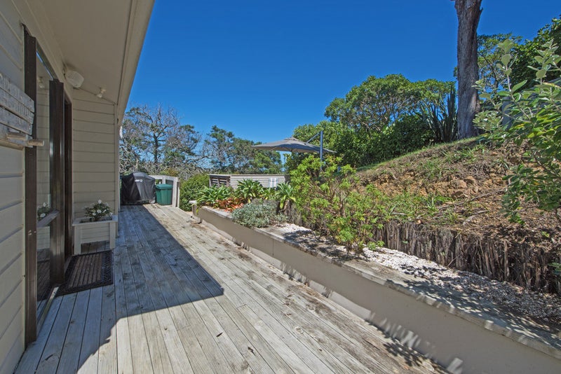 61 Frank Street, Oneroa, Waiheke Island - Carousel 15