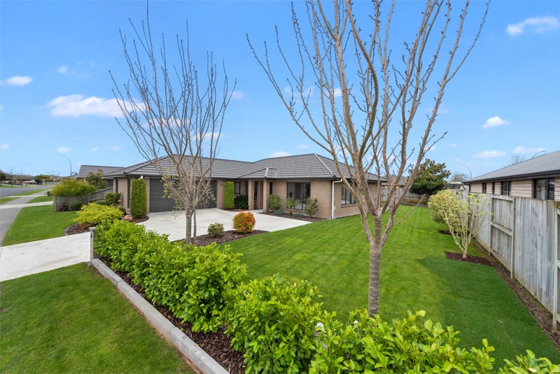 137 Wentworth Drive, Rototuna North, Hamilton - Carousel 1