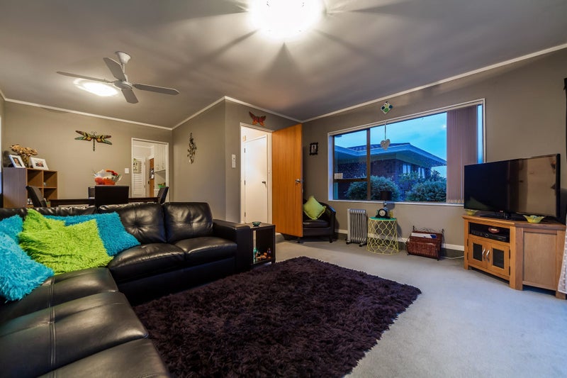 2/29 Vivian Wilson Drive, Eastern Beach, Auckland - Carousel 2