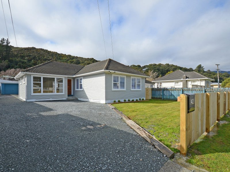 42 Bull Avenue, Wainuiomata, Lower Hutt - Carousel 20