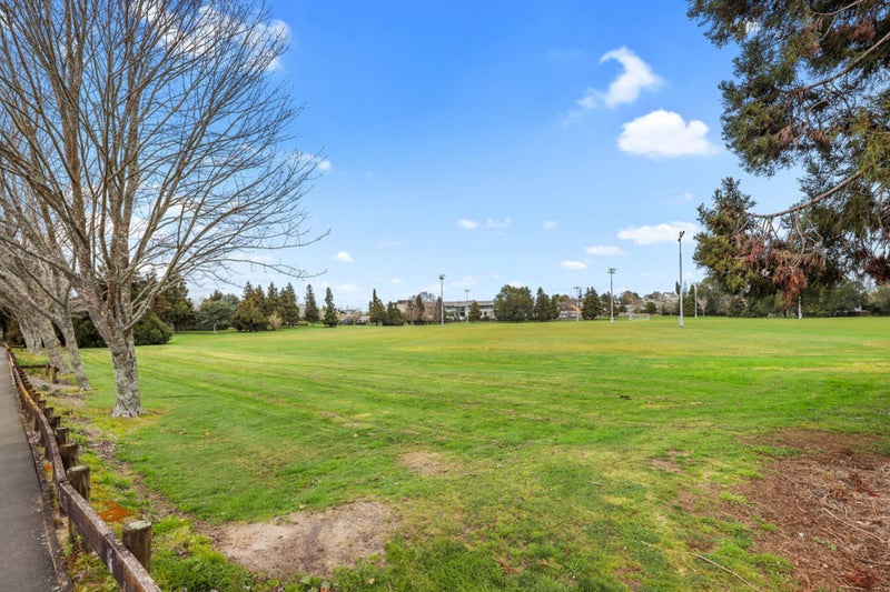 16 Sandleigh Road, Hamilton Lake, Hamilton - Carousel 15