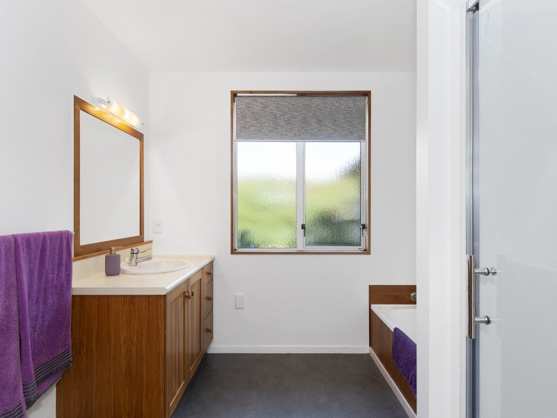 19 Freeburn Road, Pyes Pa, Tauranga - Carousel 26