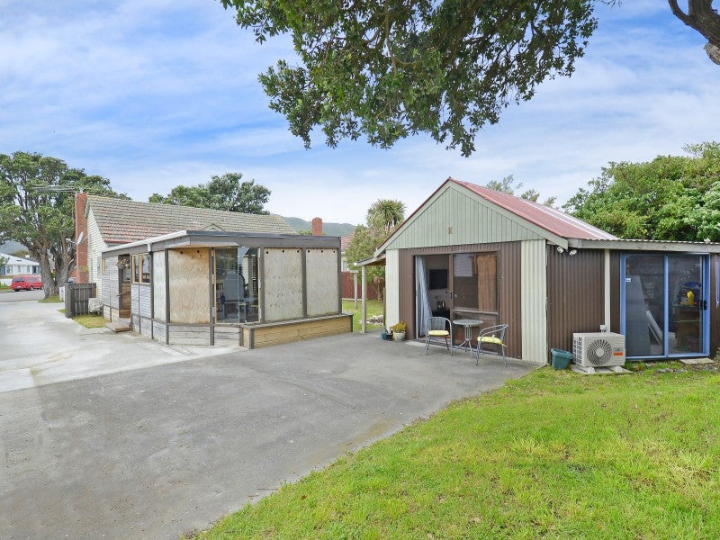 31 Pirie Crescent, Moera, Lower Hutt - Carousel 2