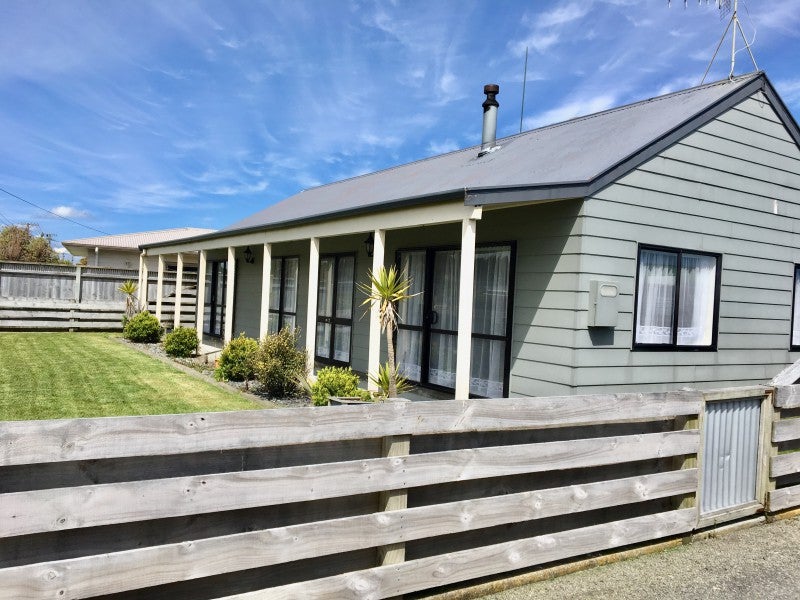 58 Edinburgh Terrace, Foxton Beach, Foxton - Carousel 1