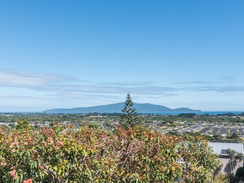 47 Kotare Street, Waikanae - Carousel 2