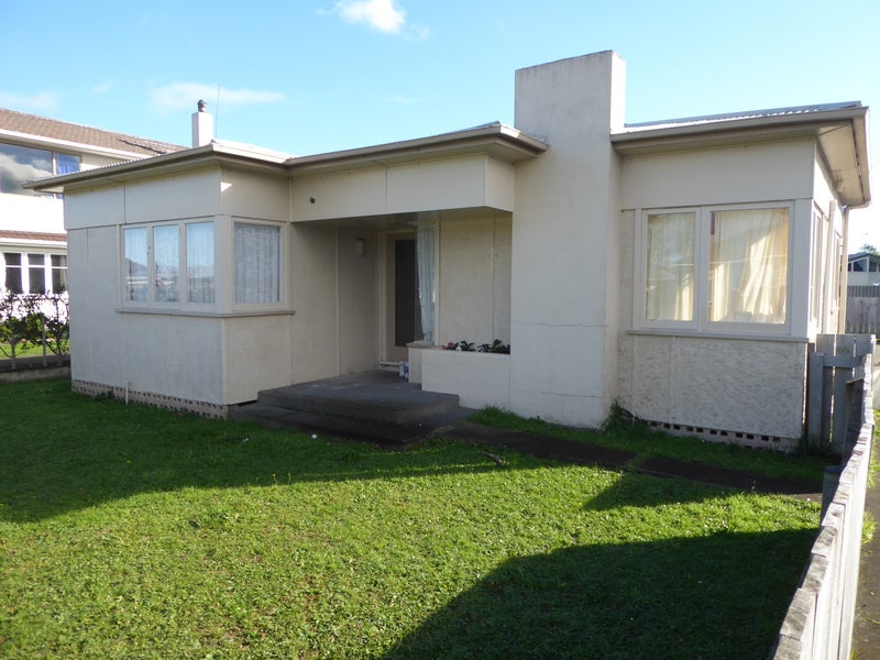 23 Glasgow Street, Takaro, Palmerston North - Carousel 1