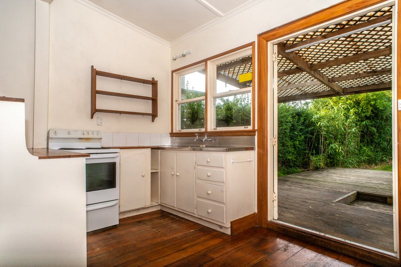 11 Willow Street, Mangapapa, Gisborne - Carousel 2