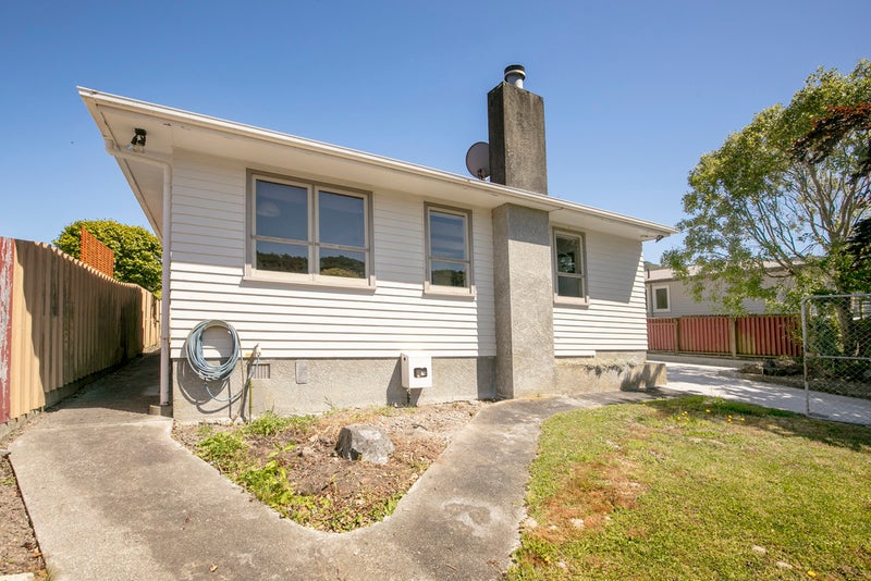 51 Meremere Street, Wainuiomata, Lower Hutt - Carousel 19