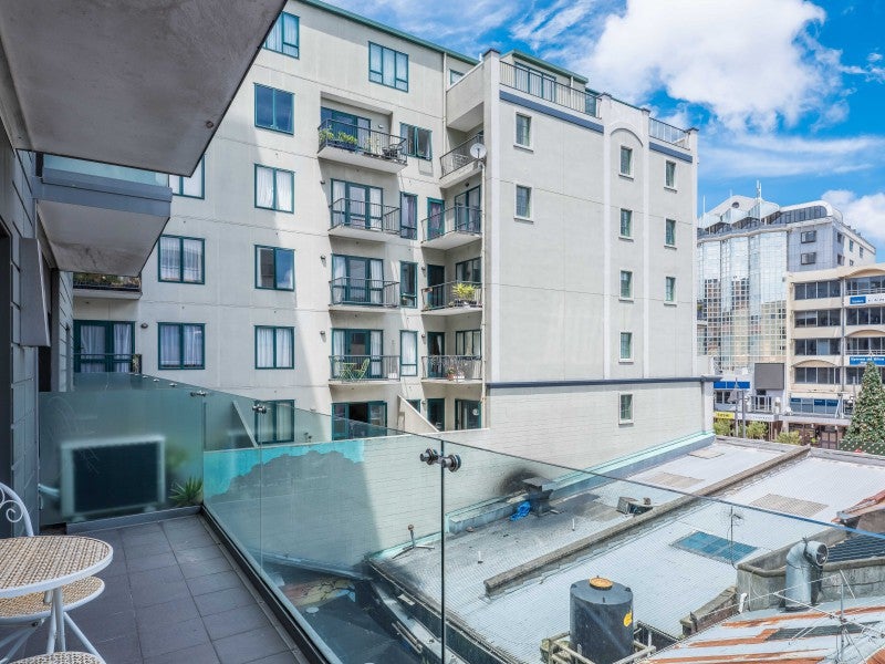 3F/39 Taranaki Street, Te Aro, Wellington - Carousel 2