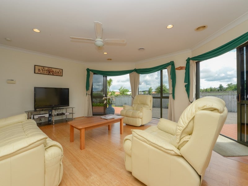 36 Greenfield Drive, Western Heights, Hamilton - Carousel 2