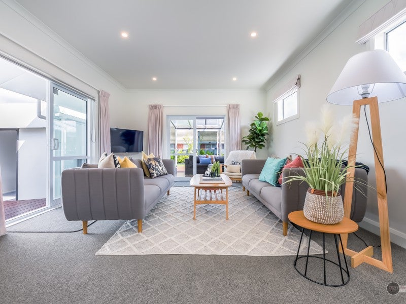 17 Ropata Crescent, Boulcott, Lower Hutt - Carousel 2