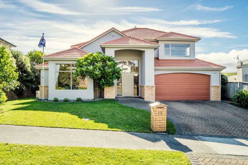 17 Pendennis Point, Camborne, Porirua - Carousel 2