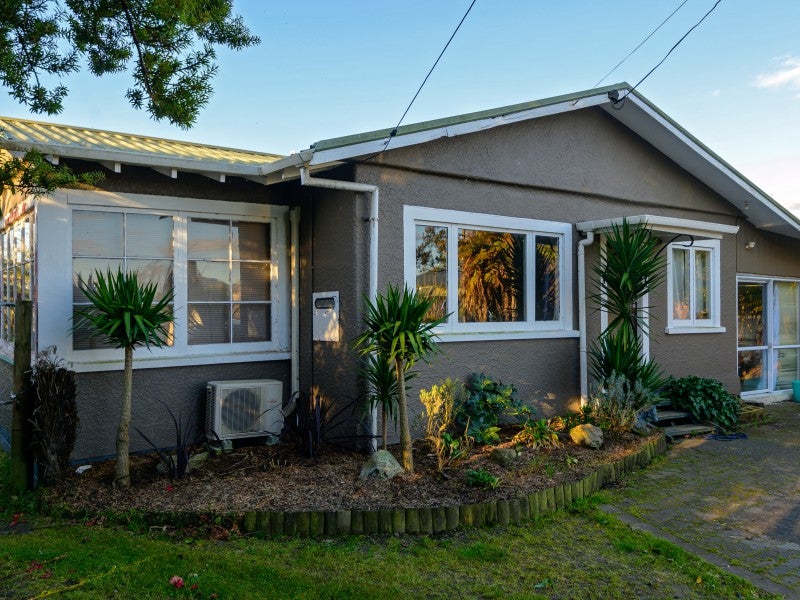 11 Lee Road, Hannahs Bay, Rotorua - Carousel 1